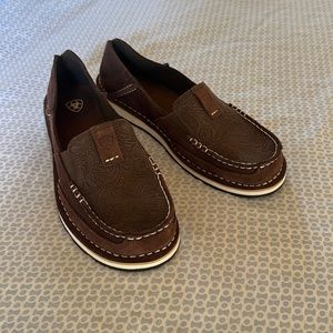 NWOT Ariat Women’s Slip On Cruisers Brown Suede Floral Tooled size 8.5